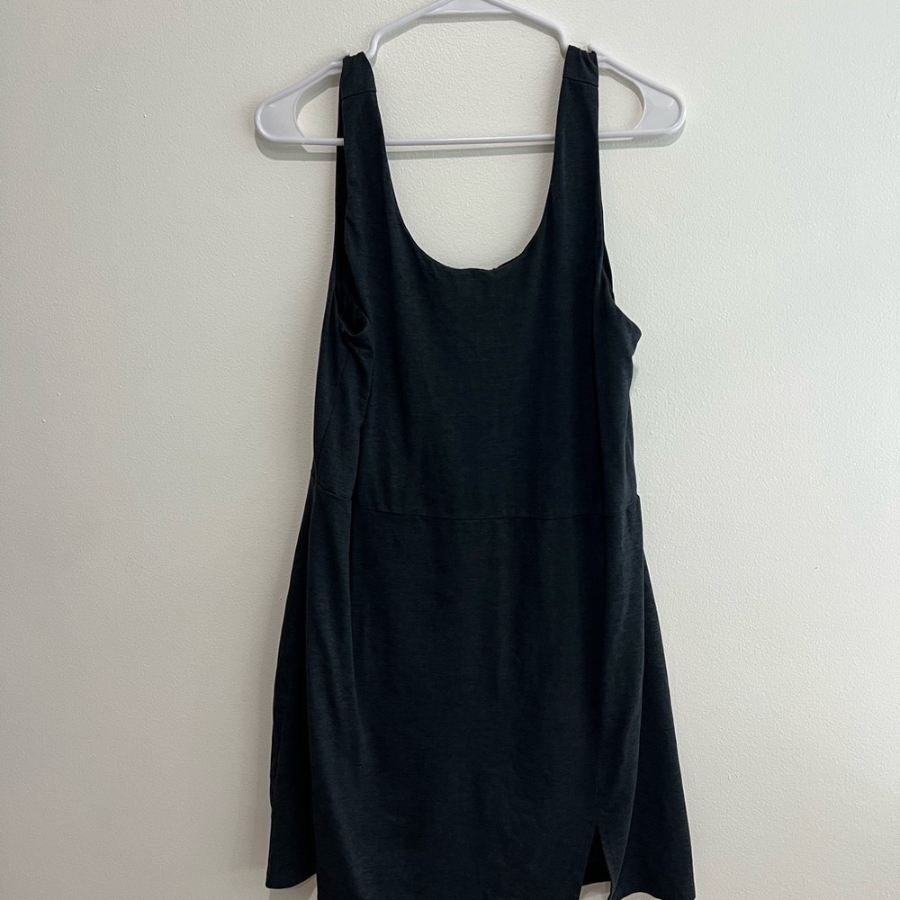 Chic Athlesiure Gray Sleeveless Dress with lining, shorts & pocket